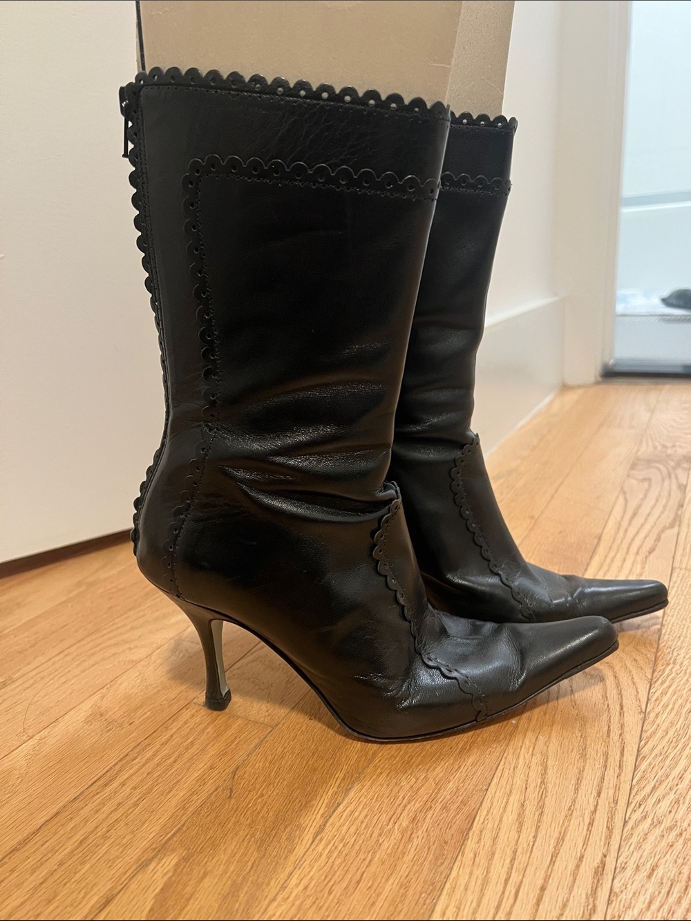 Cynthia Rowley Black Pointed-Toe Mid-Calf Heeled Boots with Scalloped Trim